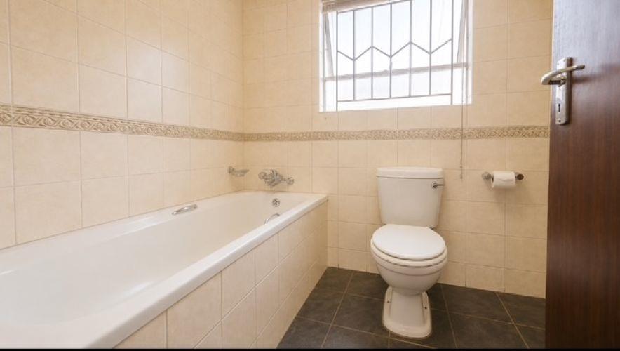 3 Bedroom Property for Sale in Universitas Ridge Free State